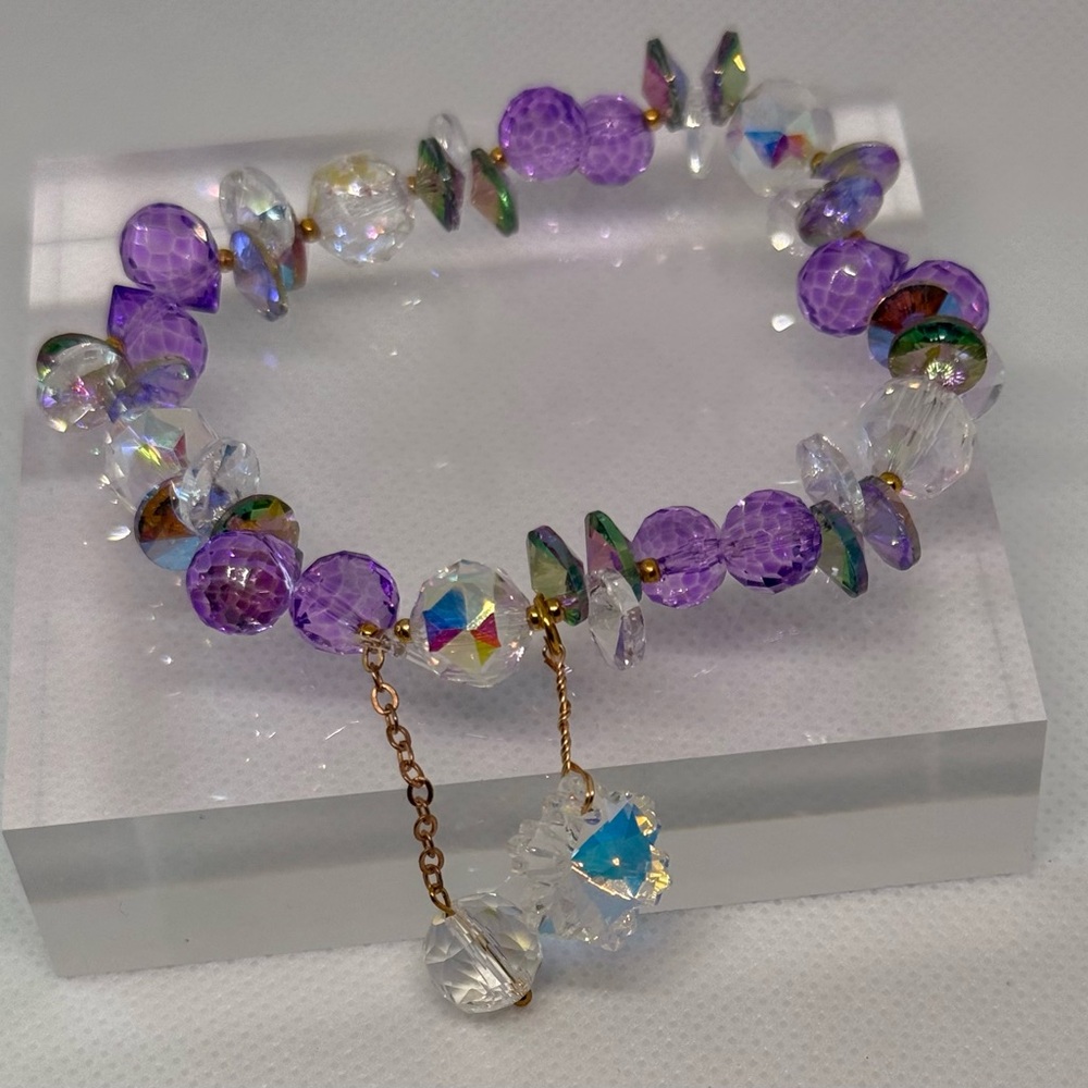 Elegant Purple and Crystal Beaded Bracelet